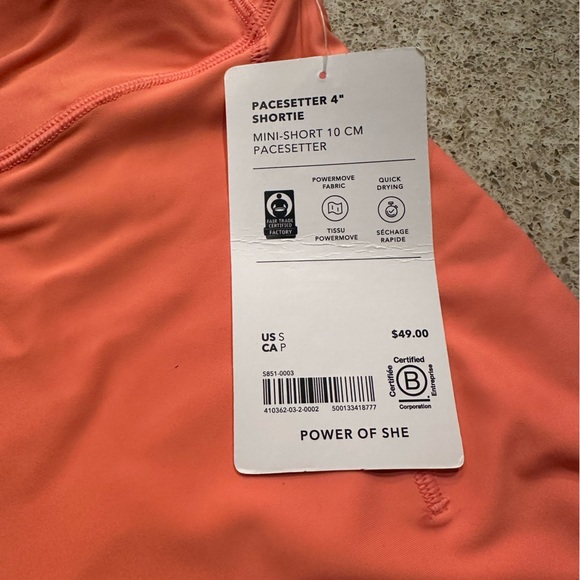 Athleta Pacesetter Ultra High Rise 4" Shortie - Picture 3 of 3